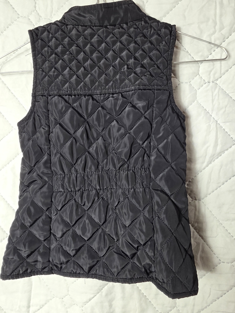 In Girls Black Gold Accent Quilted Jacket Vest
Size 5 - Picture 7 of 9
